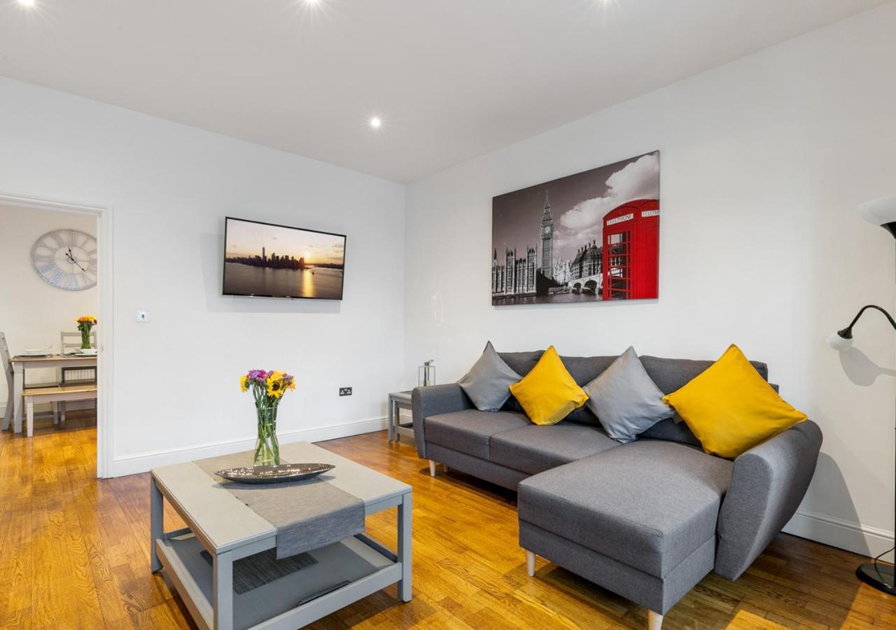 恩菲尔德Two Bed Flat In Bush Hill Park公寓 外观 照片