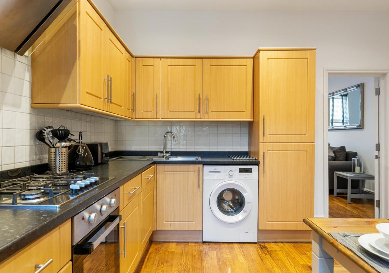 恩菲尔德Two Bed Flat In Bush Hill Park公寓 外观 照片