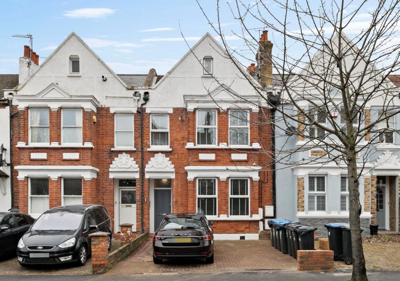 恩菲尔德Two Bed Flat In Bush Hill Park公寓 外观 照片